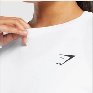 “GYMSHARK” Training Oversized Long Sleeve Tee XS